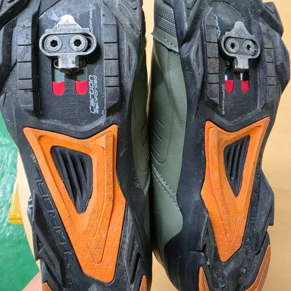 [BUNJANG] Shimano Carbon Reinforced MTB Cycling Shoes (255mm) / 시마노 자전거슈즈