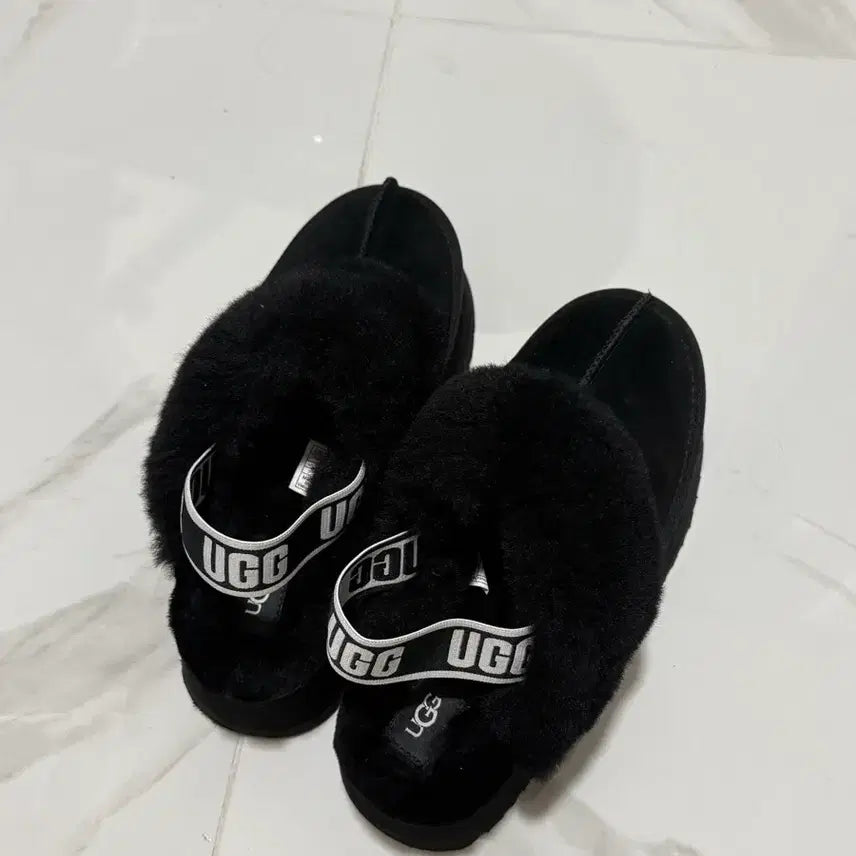 [BUNJANG] UGG Funkette Platform Black Size 38 (240mm) / 미국어그 펀케트 플랫폼 블랙 38사이즈 240mm