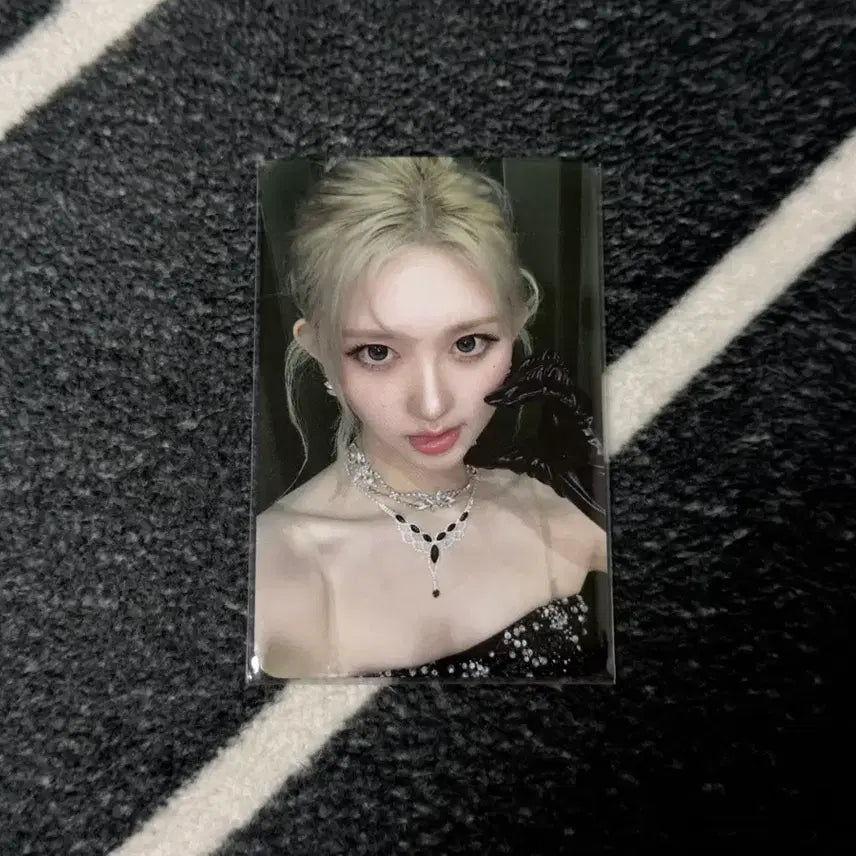 [BUNJANG] IVE GAEUL Withmu Lucky Draw Secret Photocard / 아이브 가을 위드뮤 럭드 시크릿 럭키드로우 포카