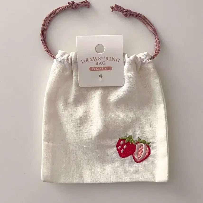 [BUNJANG] Japanese Strawberry Embroidered Pouch Wallet / 일본 딸기 자수 조리개 파우치 에어팟 이치고 파우치 지갑