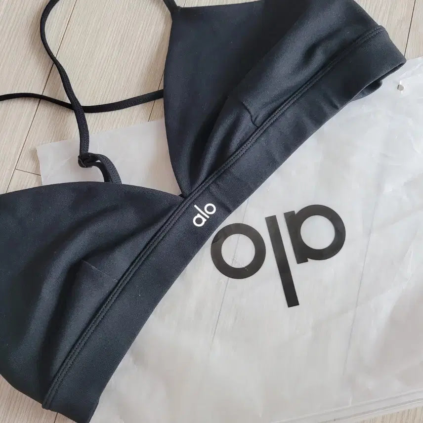 [BUNJANG] Alo Yoga Splendor Bra Top Black Large / alo 알로 요가 스플랜더 브라탑 블랙 라지사이즈