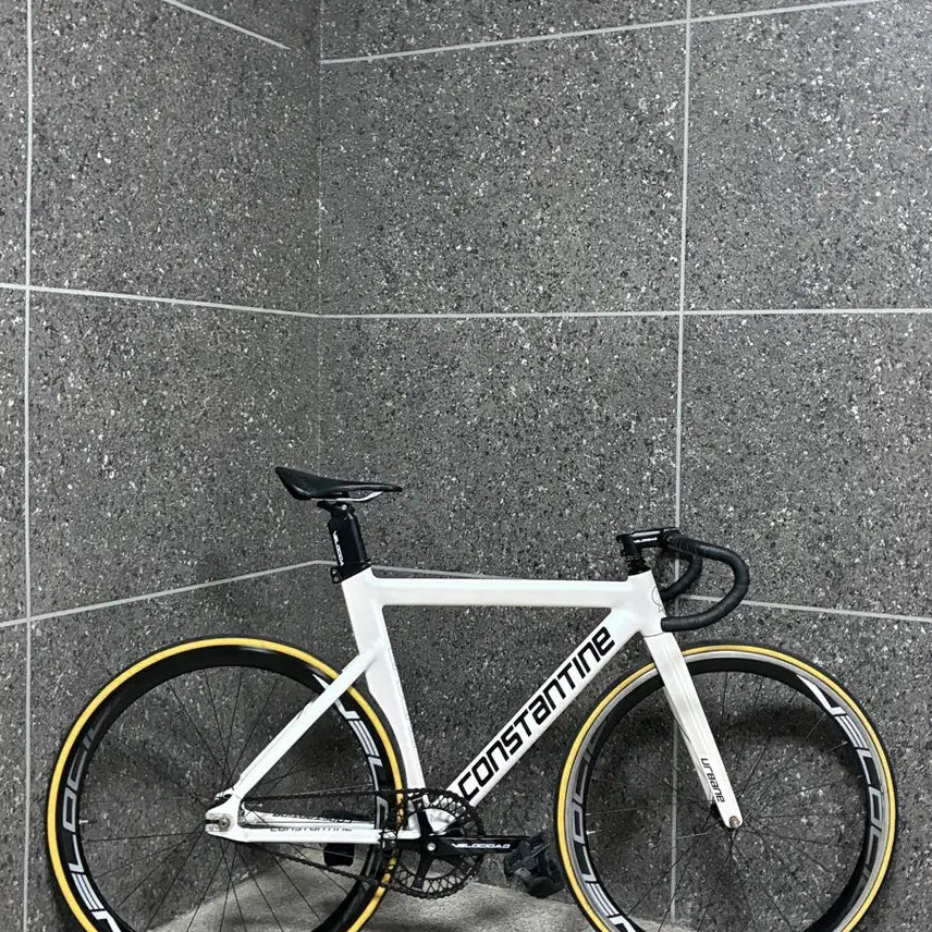 [BUNJANG] Constantine Pixie Bicycle White Pearl / 콘스탄틴 픽시 자전거 화이트 펄