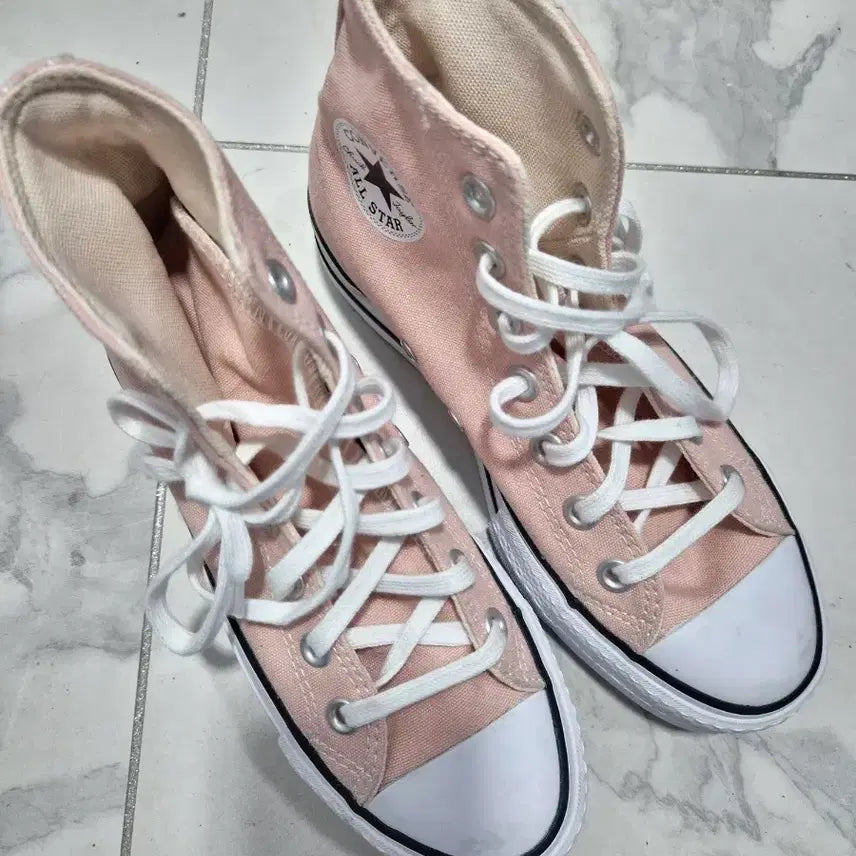 [BUNJANG] Converse High Top Pink Sneakers (US Women's 5.5) / 컨버스 하이탑 핑크 225