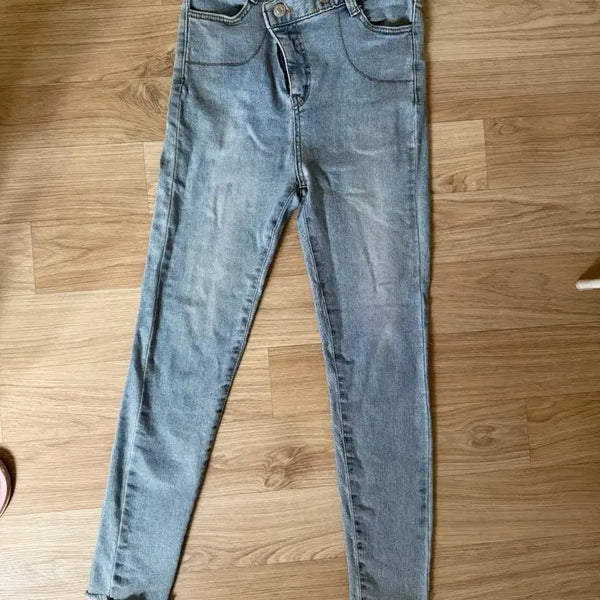 [BUNJANG] Light Wash Skinny Jeans / 연청 스키니진 상태최상