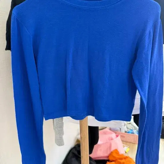 [BUNJANG] Blue Cropped Long-Sleeve T-Shirt / 블루 크롭 긴팔 티셔츠 새상품