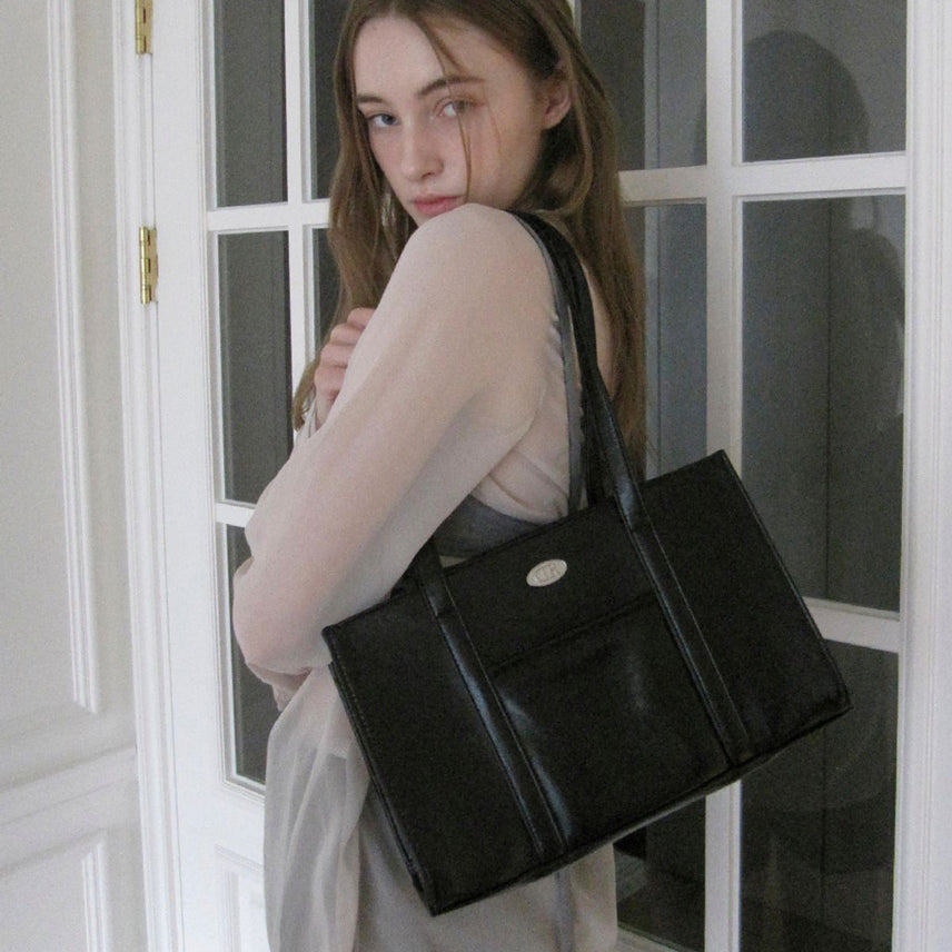 [BUNJANG] Dumaro Carry Shoulder Bag Black Square Tote Bag Notebook Bag / 새상품 두마로 캐리 숄더백 블랙 스퀘어백토트백 보부상노트북가방DUMARO