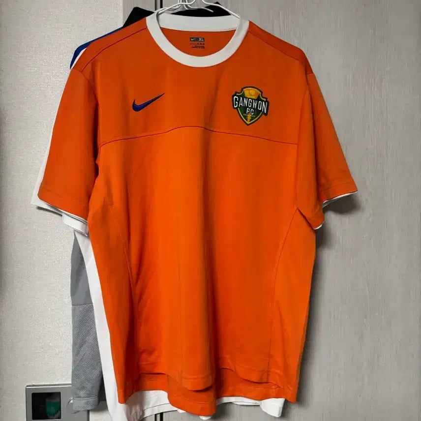 [BUNJANG] Gangwon FC 10th Season Nike Authentic Retro Old Jersey (No Name/Number) / 10시즌 강원 FC 나이키 어센틱  노마킹 레트로 올드 희귀 유니폼