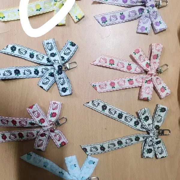[BUNJANG] Hello Kitty Ribbon Charm Keychain (Handmade) / 헬로키티 리본 키링 7종(핸드메이드)