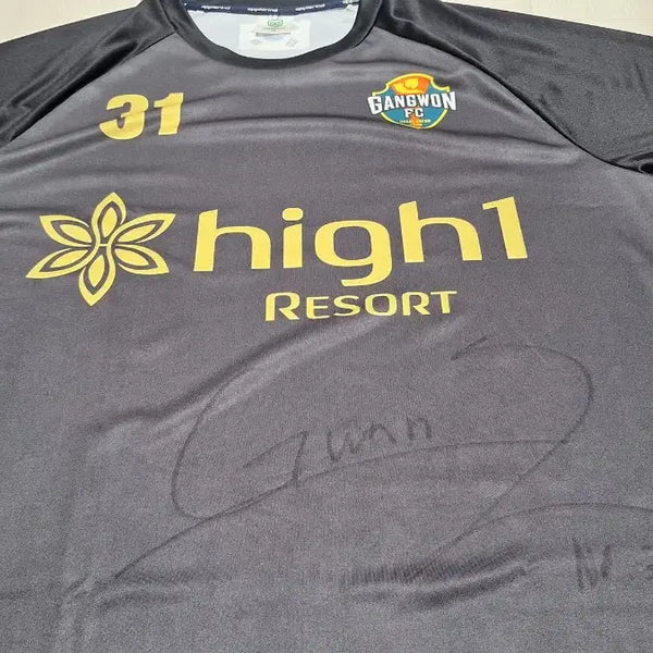 [BUNJANG] Gangwon FC Lee Kwang-yeon Signed Event Jersey / 강원FC 이광연 선수 이벤트 유니폼