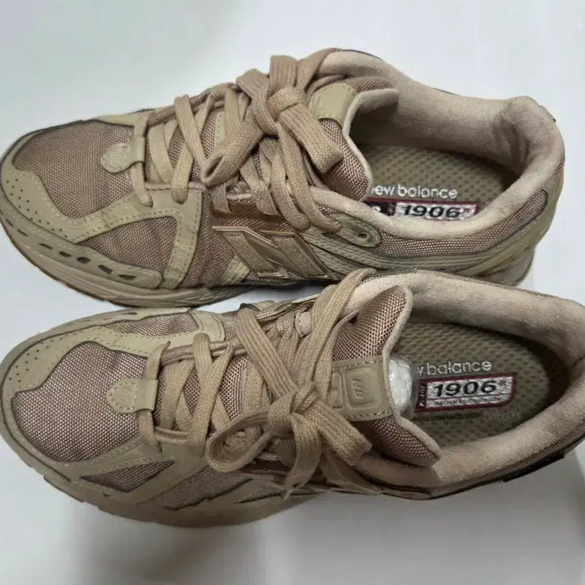 [BUNJANG] New Balance 1906 Sneakers / 뉴발란스 운동화1906