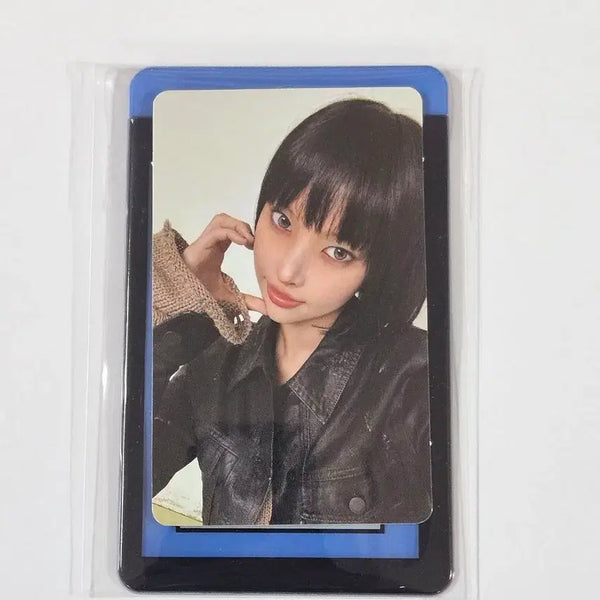 [BUNJANG] ILLIT 'It's ME' Weverse Lucky Draw Photocard + Holder Set - YOONA / 아일릿 잇츠미 위버스 특전 포카 + 홀더 세트 - 윤아