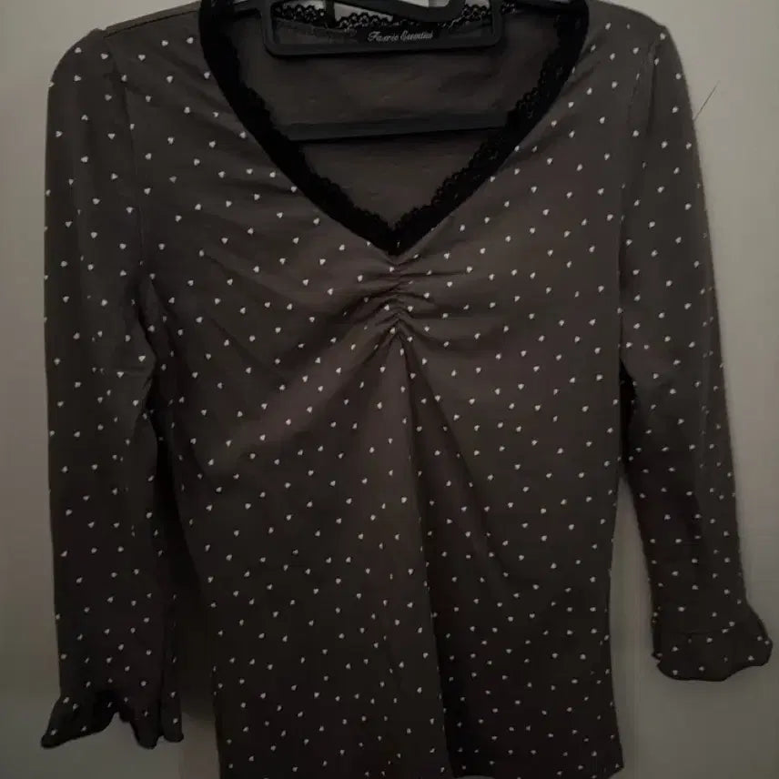 [BUNJANG] Shop Fairy Lace Top Grey / 샵페어리 레이스탑 그레이