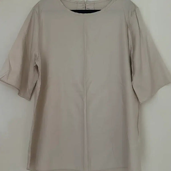 [BUNJANG] Satin Short-Sleeve Blouse / (새상품) 새틴 반팔 블라우스