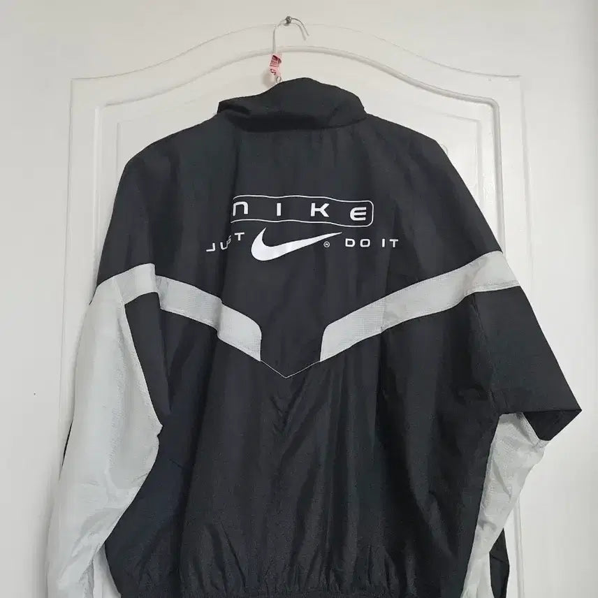 [BUNJANG] Nike Swoosh Anorak Windbreaker Jacket / 나이키 스우시 아노락 바라막이 점퍼 스우시자켓
