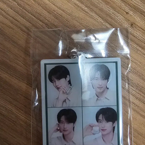 [BUNJANG] Byun Woo-seok Dr.G Photo Keyring / 닥터지 변우석 키링