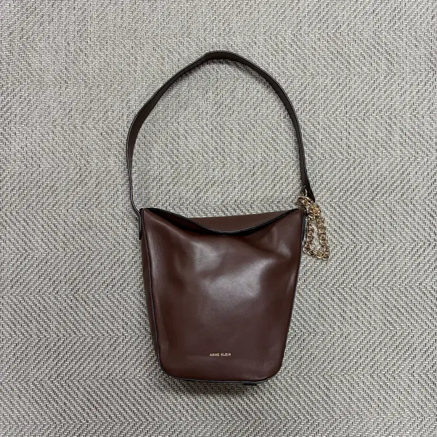 [BUNJANG] Anne Klein Chocolate Bucket Shoulder Bag / 앤클라인 초콜렛 버킷 숄더백