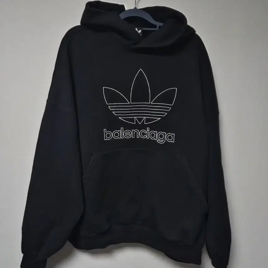 [BUNJANG] Balenciaga Adidas Collaboration Hoodie Black / 발렌시아가 아디다스 콜라보 후드티 블랙