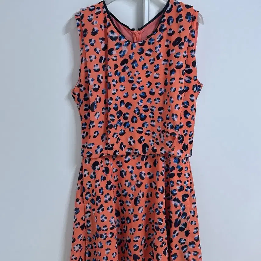 [BUNJANG] Sisley Sleeveless Dress / 시슬리 나시원피스 판매 새상품