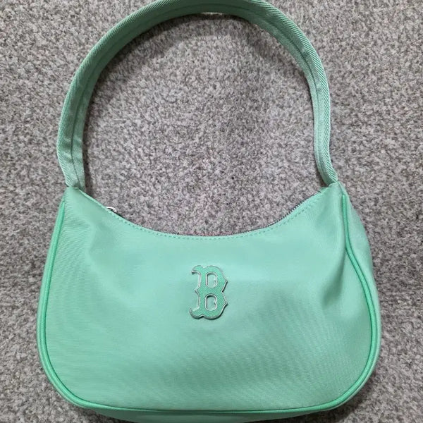 [BUNJANG] MLB Nylon Hobo Bag L.Khaki / (무료배송)MLB 호보백