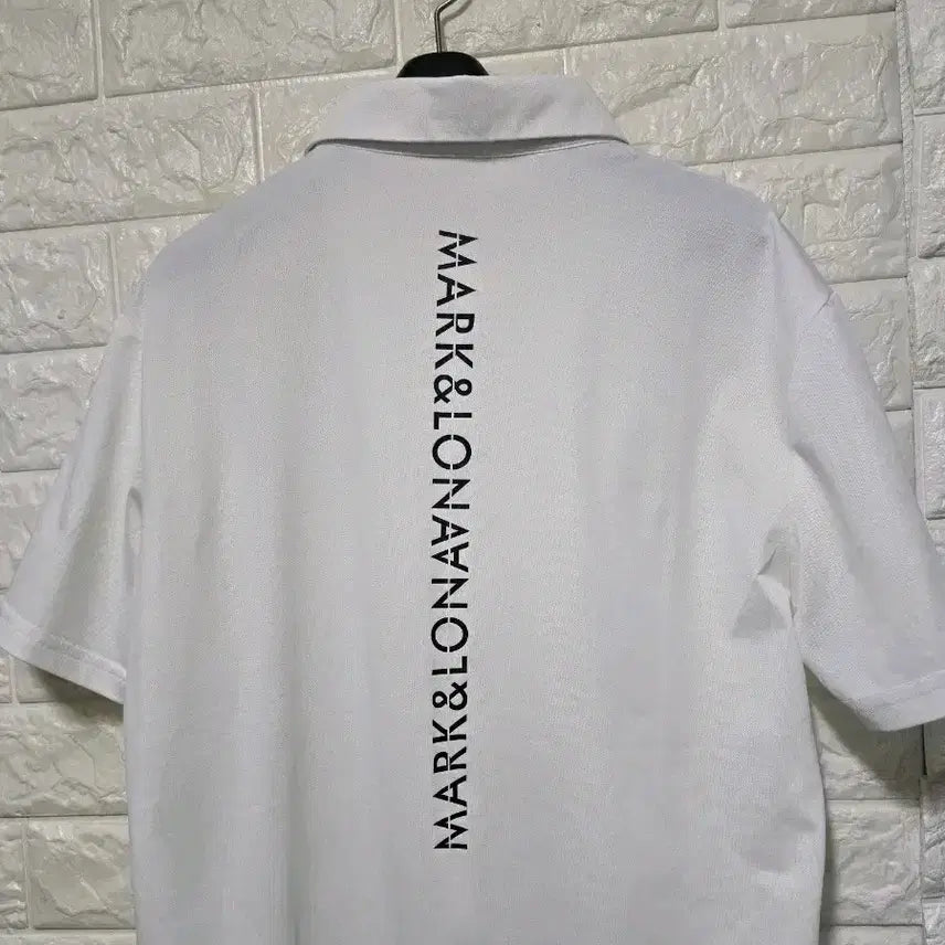 [BUNJANG] Mark &ロナ Functional Golf Shirt White Skull Logo Size 100 (L) / 마크앤로나  기능성 골프셔츠 100
