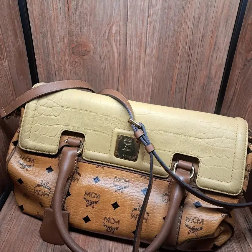 [BUNJANG] MCM Leather Tote Bag Beige/Brown / MCM. 정품 토트백. 가죽