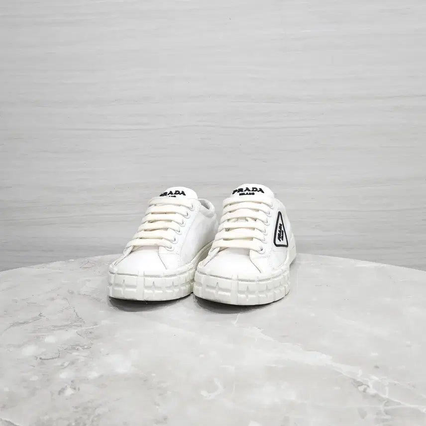[BUNJANG] Prada Triangle Logo White Gabardine Sneakers 1E260M / 34.5 / 프라다 삼각로고 화이트 개버딘 스니커즈 1E260M