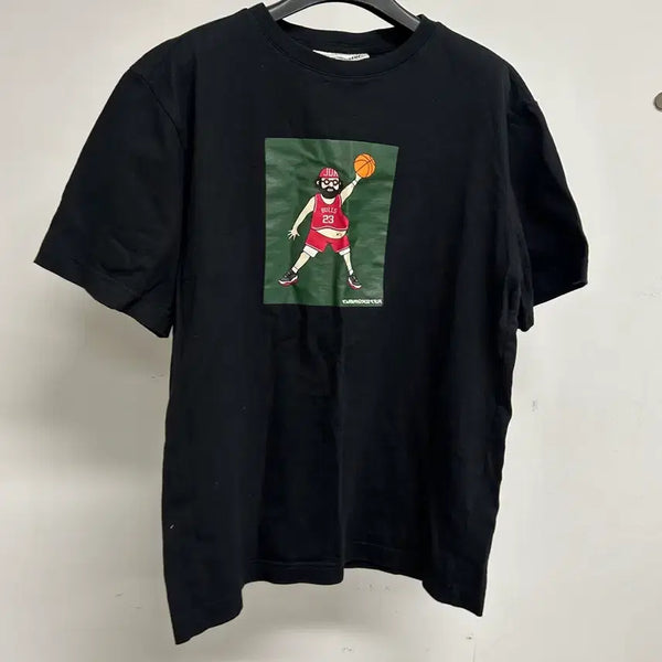 [BUNJANG] Playmonster Black Basketball Illustration Short Sleeve T-Shirt / 플레이몬스터 블랙 농구 일러스트 반팔티