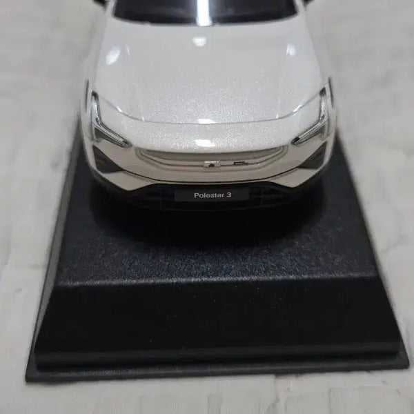 [BUNJANG] Polestar 3 Snow White 1/43 Scale Model / 폴스타3 스노우 화이트 1/43 다이캐스트