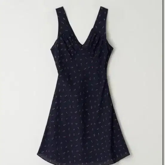 [BUNJANG] Yoonsulshop Verano Rosa Ops Navy Size M / 윤슬샵 verano rosa ops (navy)