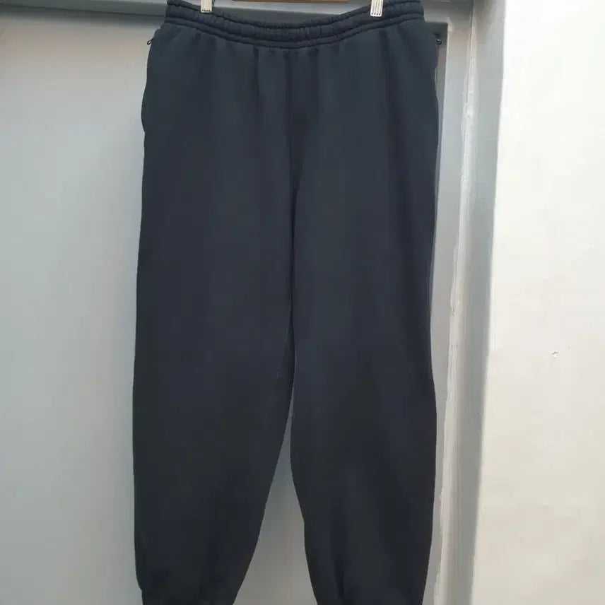 [BUNJANG] thisisneverthat Fleece Jogger Pants (Size 32-34) / 디스이즈네버댓 기모 조거팬츠 32~34