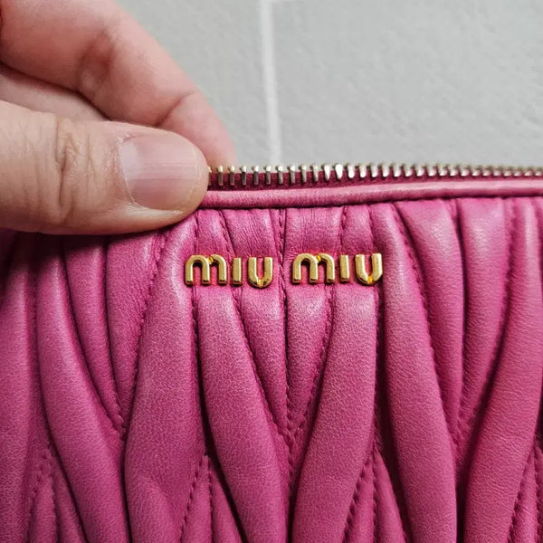 [BUNJANG] Miu Miu Matelassé Mini Bag Pink / 미우미우 마틀라세 가방 핑크(정품)