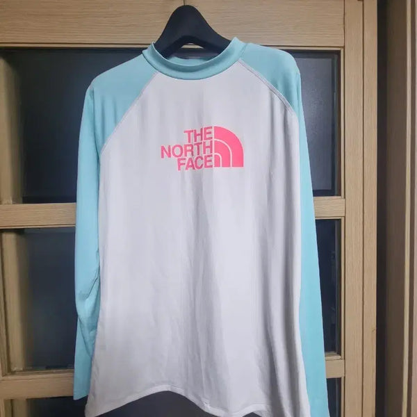 [BUNJANG] The North Face Long Sleeve T-Shirt Sky Blue/White XL / 노스페이스 긴팔 티셔츠 하늘색/흰색 Xl