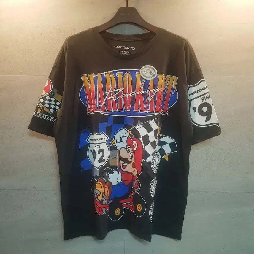 [BUNJANG] Mario Kart Official Licensed Racing Short Sleeve T-Shirt / 마리오카트. 정품. 레이싱 반팔 티셔츠.