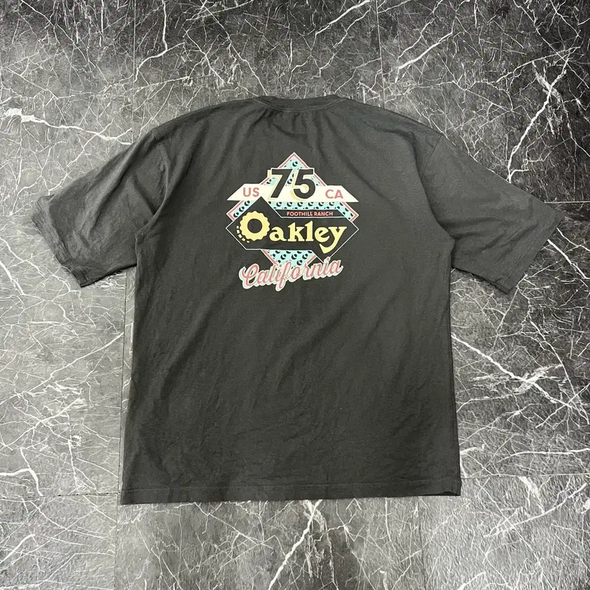 [BUNJANG] Oakley New Retro Model 2.0 T-Shirt XL / 오클리 뉴 레트로 모델 2.0 반팔