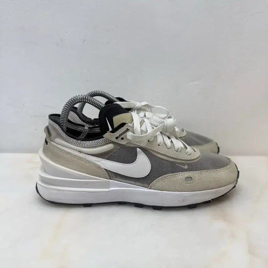 [BUNJANG] Nike Waffle One Sneakers / (240)나이키 운동화 와플 원