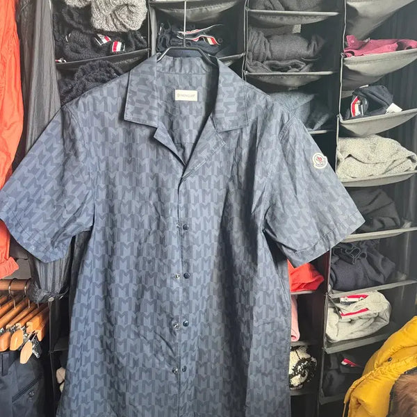 [BUNJANG] Moncler Short Sleeve Patterned Shirt - Large / 몽클레어 반팔 셔츠 라지