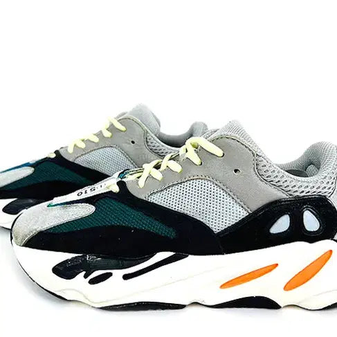 [BUNJANG] Adidas Yeezy Boost 700 Wave Runner JP 255 / (255) 아디다스 이지부스트 700 웨이브 러너