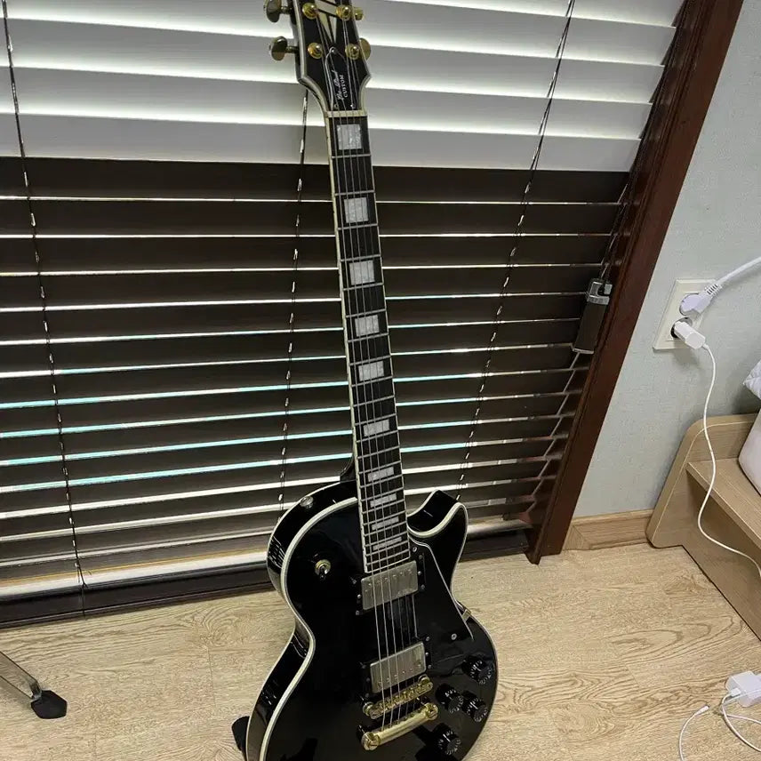 [BUNJANG] Epiphone Les Paul Custom Ebony Electric Guitar / 에피폰 레스폴 커스텀 에보니 일렉기타