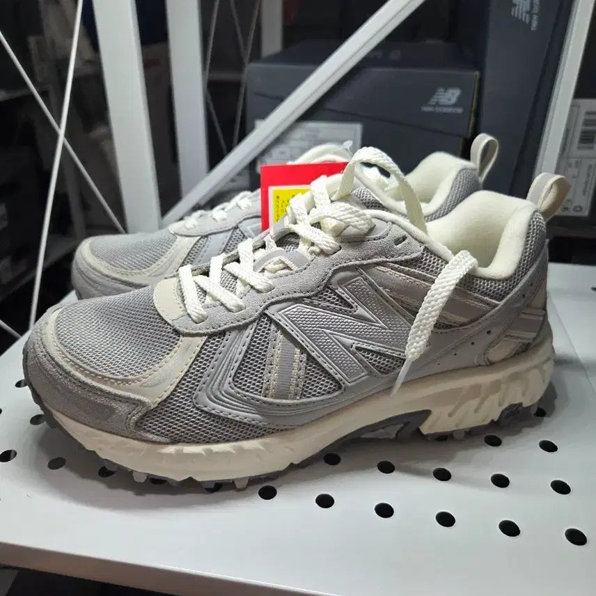 [BUNJANG] New Balance MT410BG5 Grey Running Shoes (Size 230) / 뉴발란스 MT410BG5 230사이즈 새상품