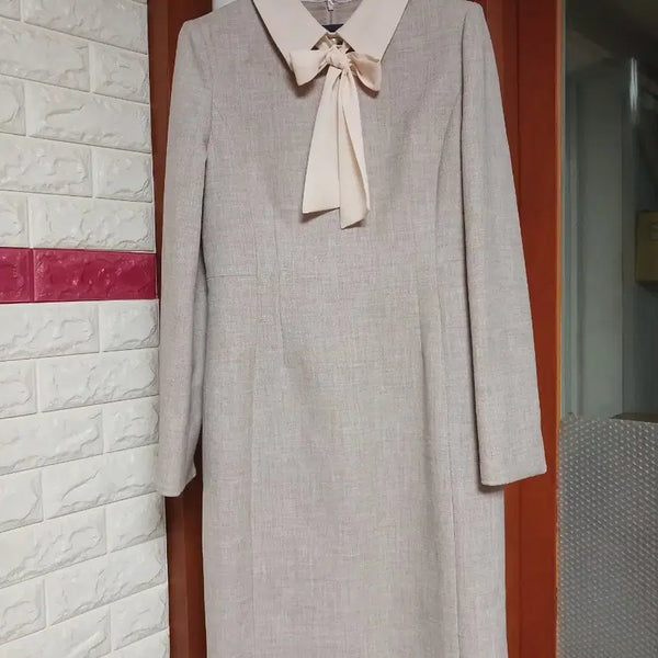 [BUNJANG] LINE Beige Ribbon Midi Dress / LINE 베이지색 리본 블라우스 원피스