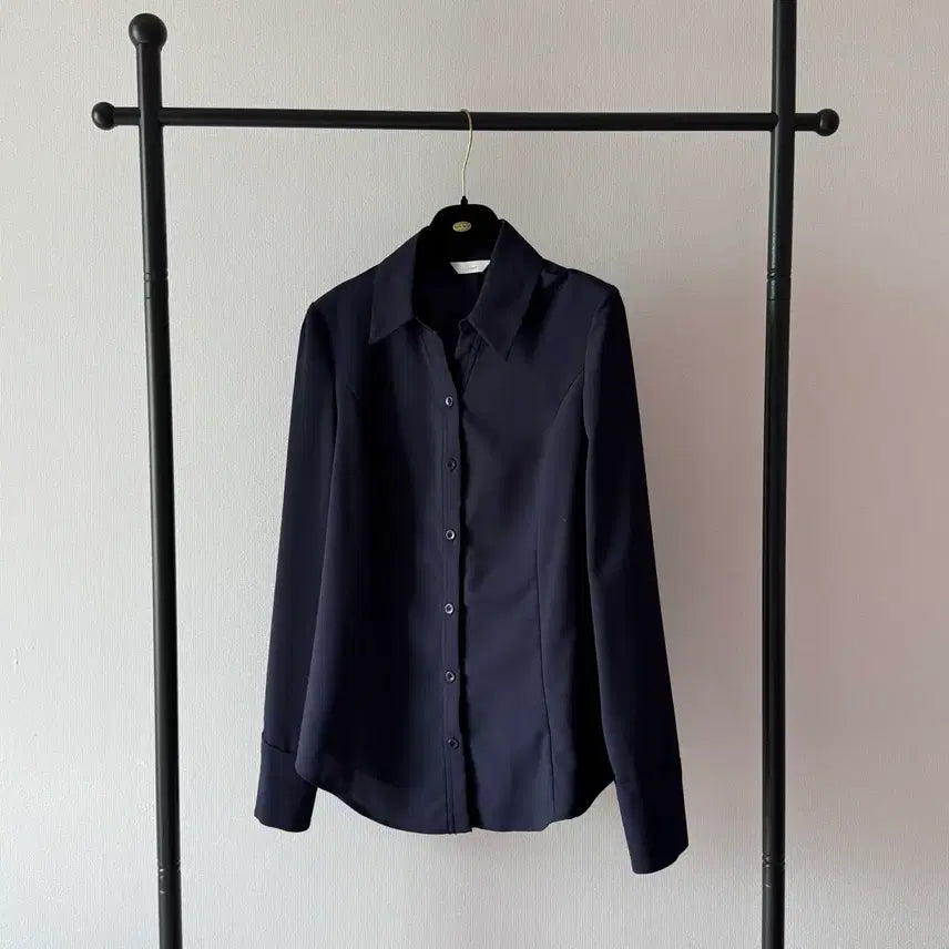 [BUNJANG] Jigott Navy Button Detail Shirt / 지고트 jj jigott 네이비 셔츠