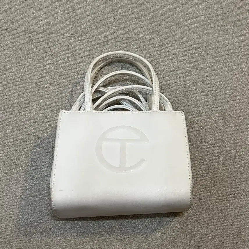 [BUNJANG] Telfar Small Bag White / 텔파 스몰백 화이트