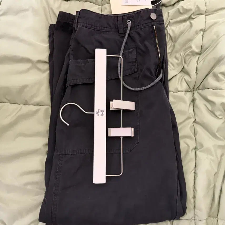[BUNJANG] Politeu dark charcoal navy (Baker) pants / [3]폴리테루 파라 팬츠 다크 차콜 네이비(베이커)