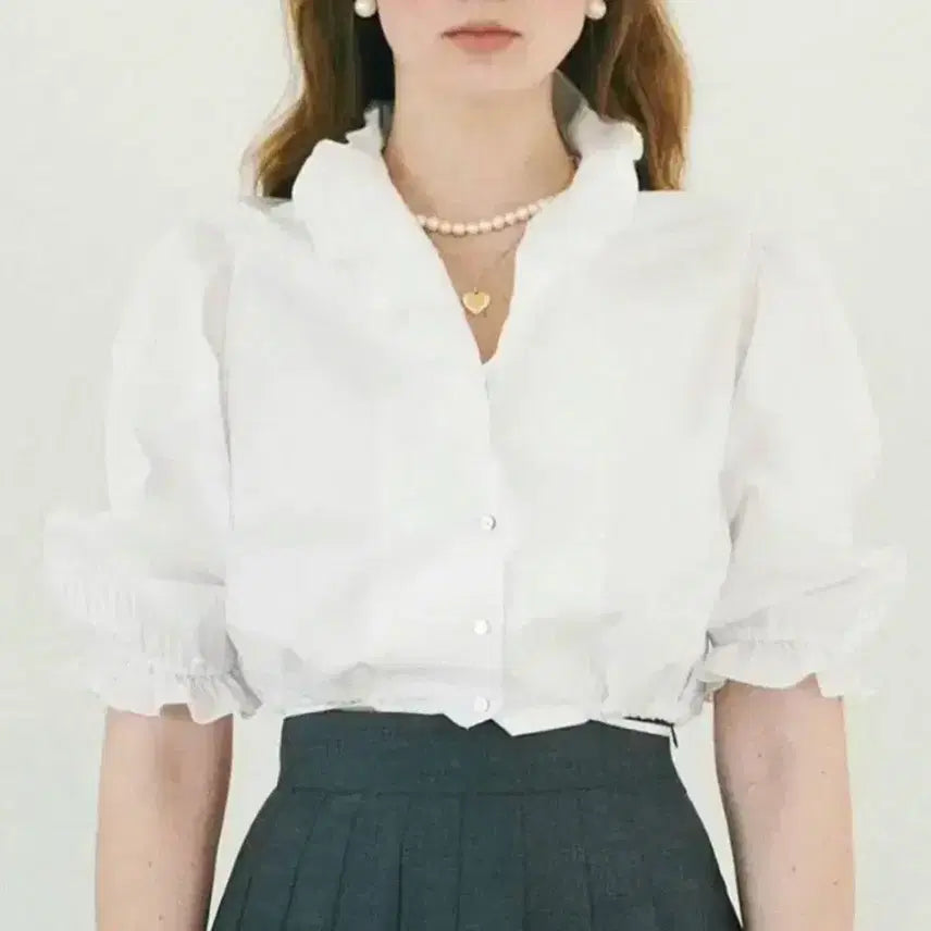 [BUNJANG] Pleata Pintuck Puff Cropped Short Sleeve Blouse / 플레따 핀턱 퍼프 크롭 반팔 블라우스