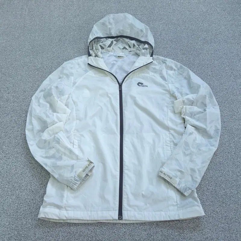 [BUNJANG] Nepa Windbreaker Jacket (Size 95) / 95 네파 바람막이 자켓 | 0528B15