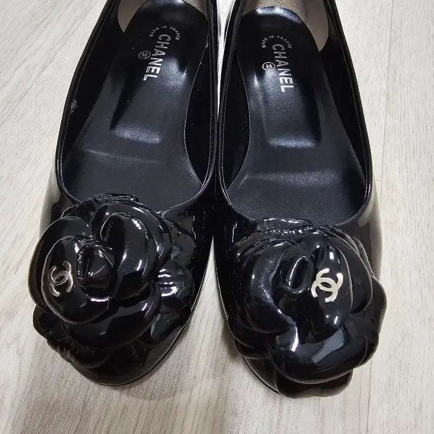 [BUNJANG] Chanel Camellia Ballet Flats / 샤넬 까멜리아 플랫슈즈37