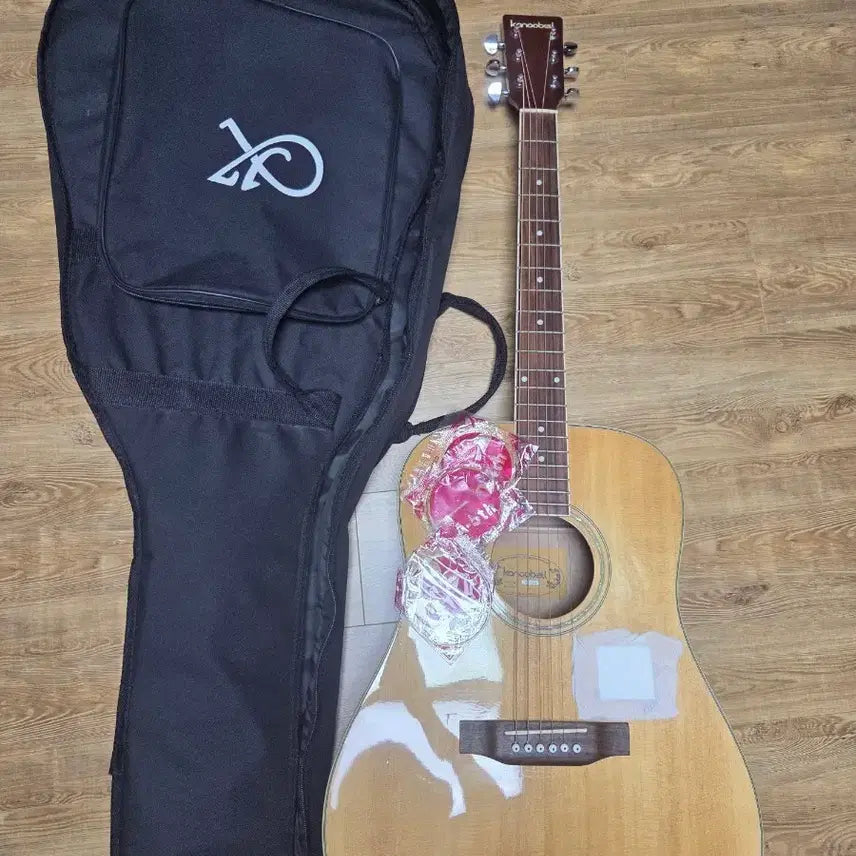 [BUNJANG] Kanobell KD-300 Acoustic Guitar / Kanobell(카노벨) KD-300 통기타