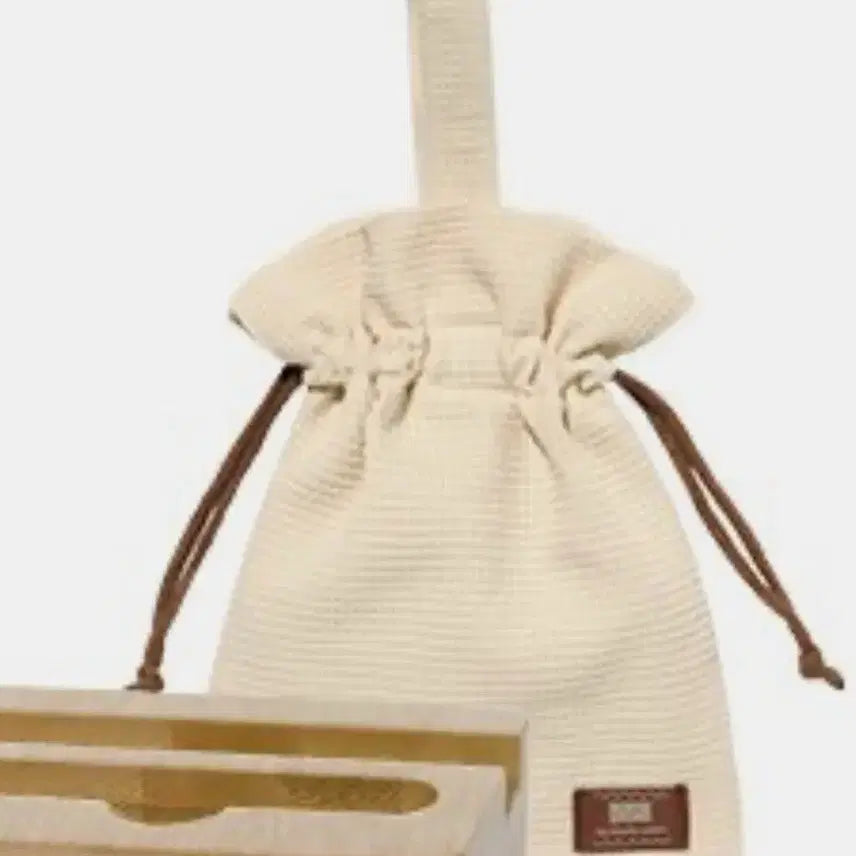 [BUNJANG] Etude House Wafer Mini Drawstring Pouch / 새상품] 에뛰드 웨하스 미니 복조리 백 파우치
