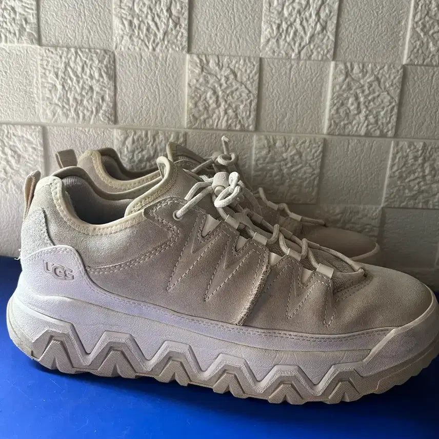 [BUNJANG] UGG Sneakers / UGG운동화