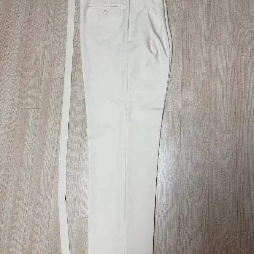 [BUNJANG] Juan Homme Men's Two-Tuck Wide Slacks Ivory M / Juan homme 남자 투턱 와이드 슬랙스 아이보리 M